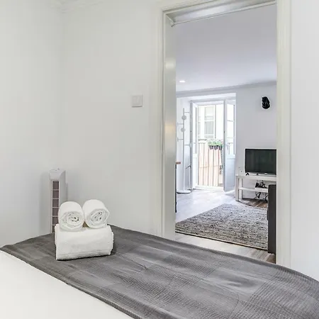 New Alfama Chic Sao Miguel * 리스본